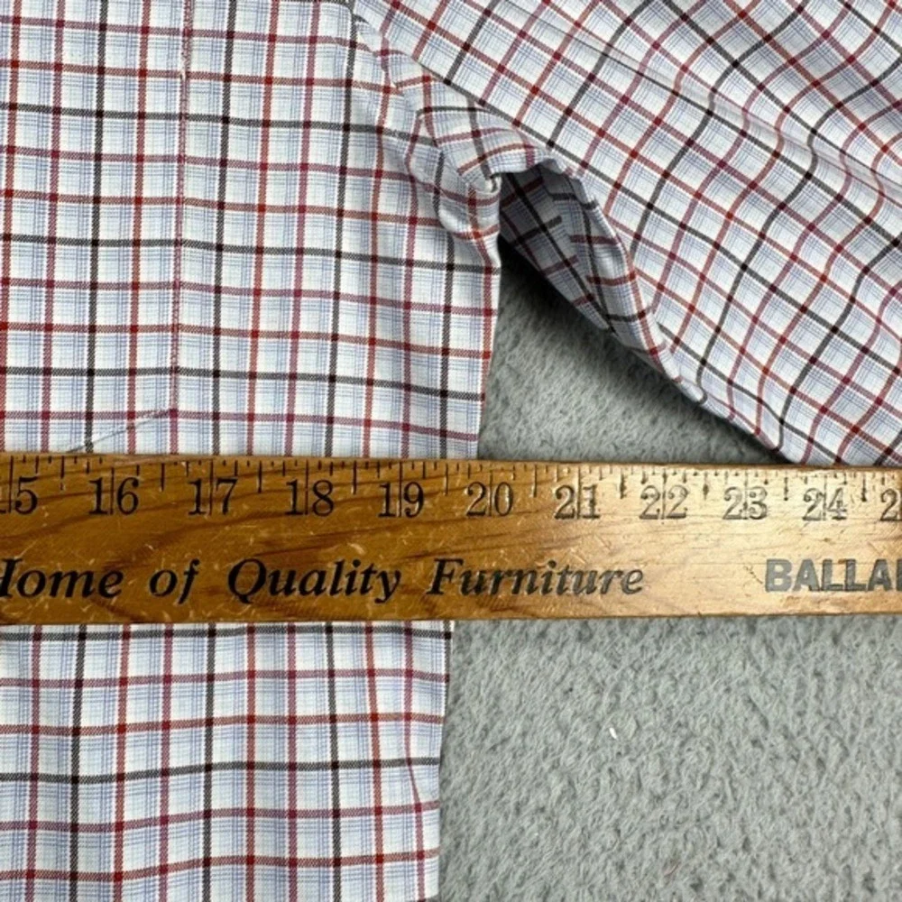 Banana Republic Button Up Shirt Adult Small Blue Red Plaid Classic Vented Mens